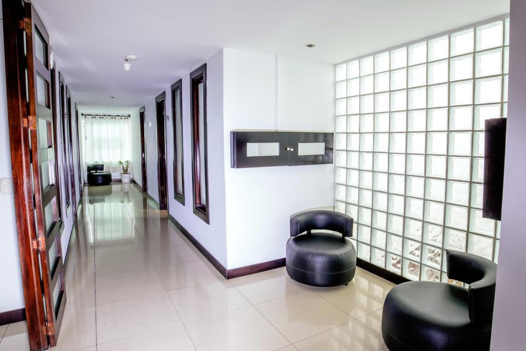Aw Hotel Connect 33 Bogotá Exterior foto
